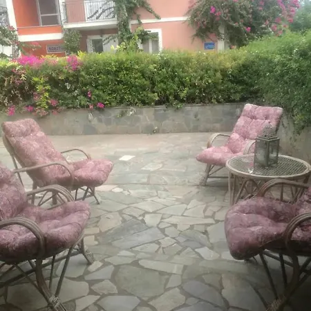 Tatil Evi Gregory's *